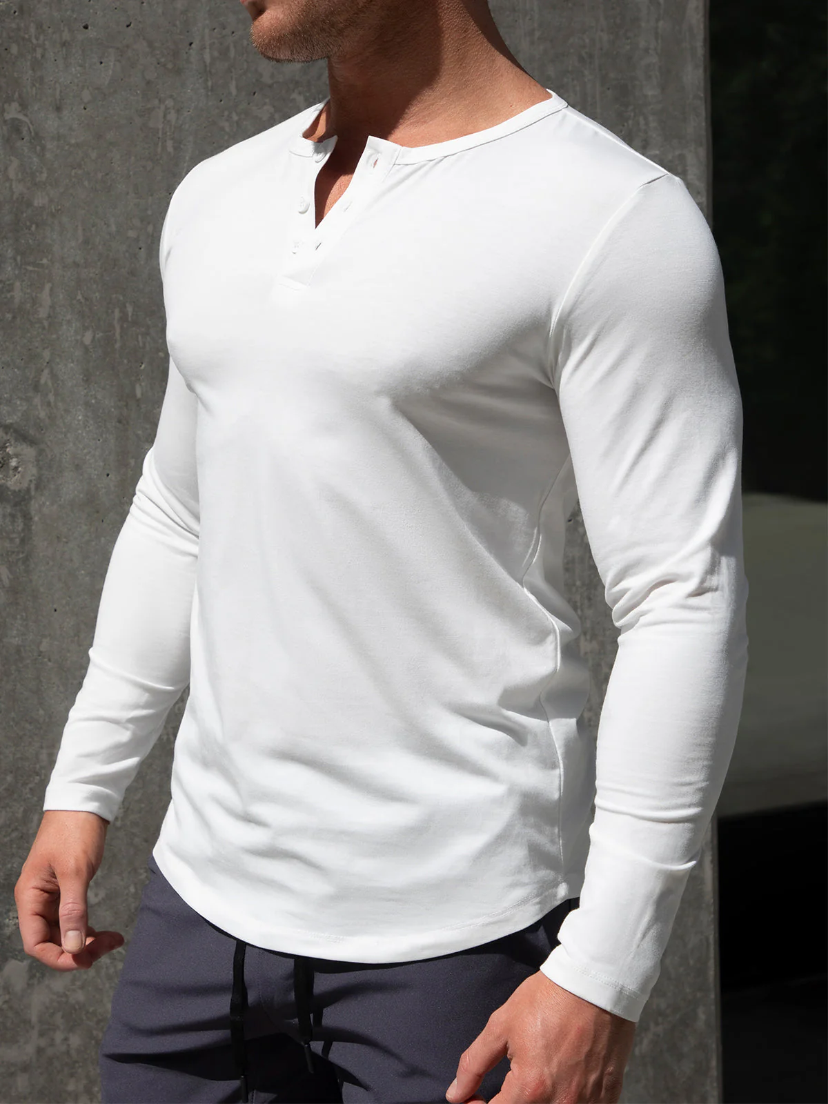 All Day Elite Henley Curve-Hem Long Sleeve - Image 4