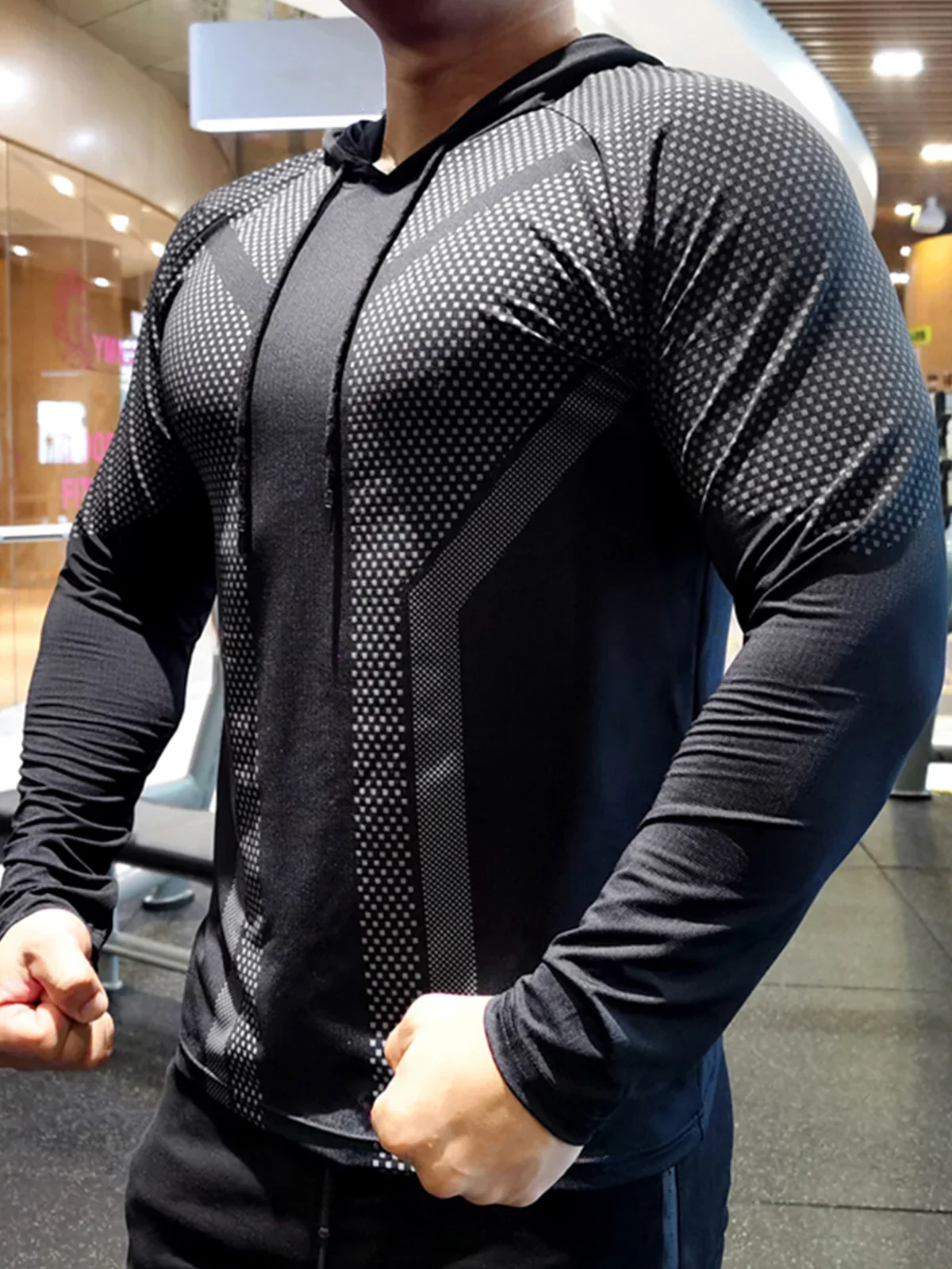 Core Hooded Performance Shirt 2.0 - Image 4