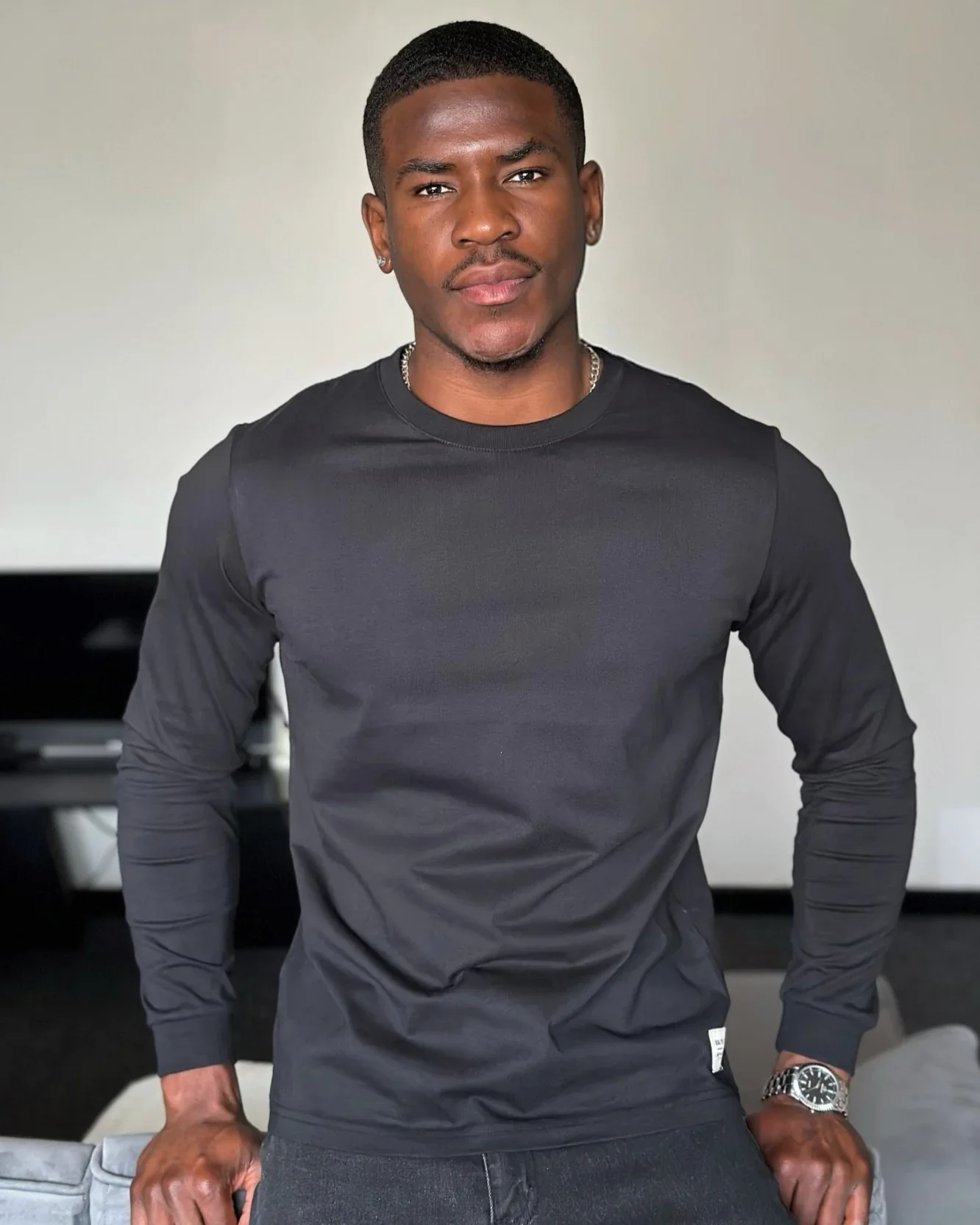 Crew neck Long Sleeve Cotton Premium Basic T-Shirt - Image 4