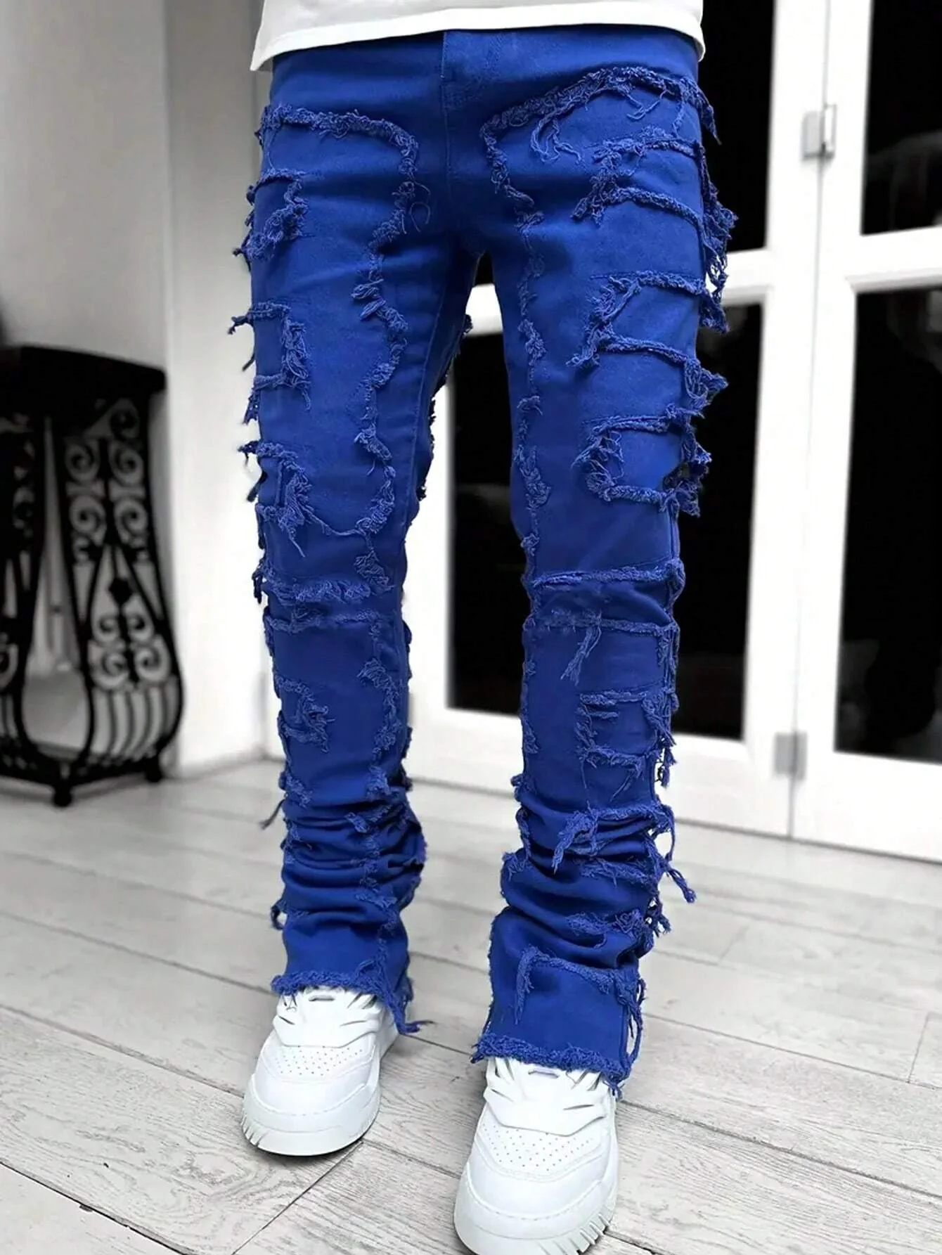 Ripped Frayed Jeans - Image 10