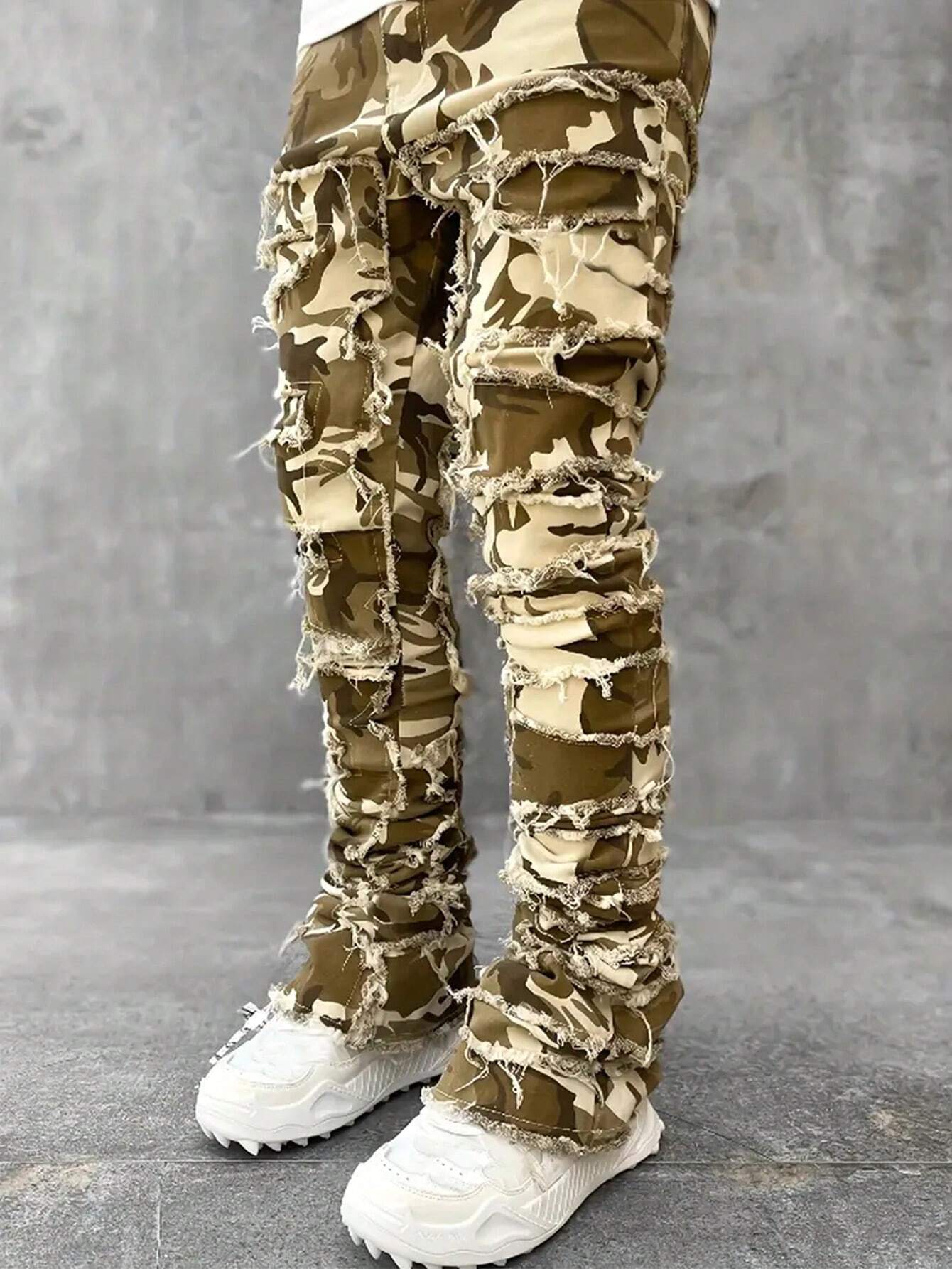 Ripped Frayed Jeans - Image 15