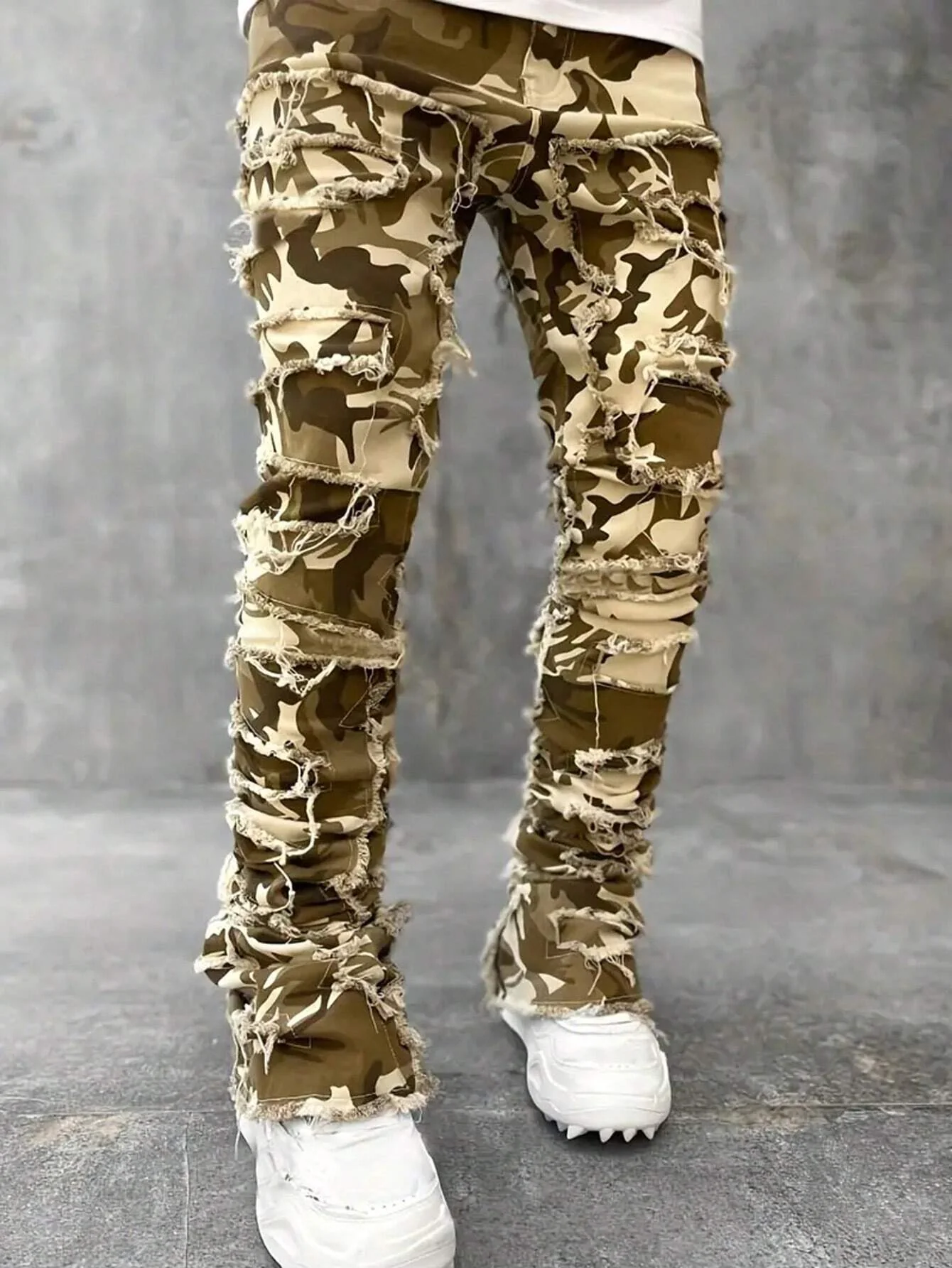 Ripped Frayed Jeans - Image 17