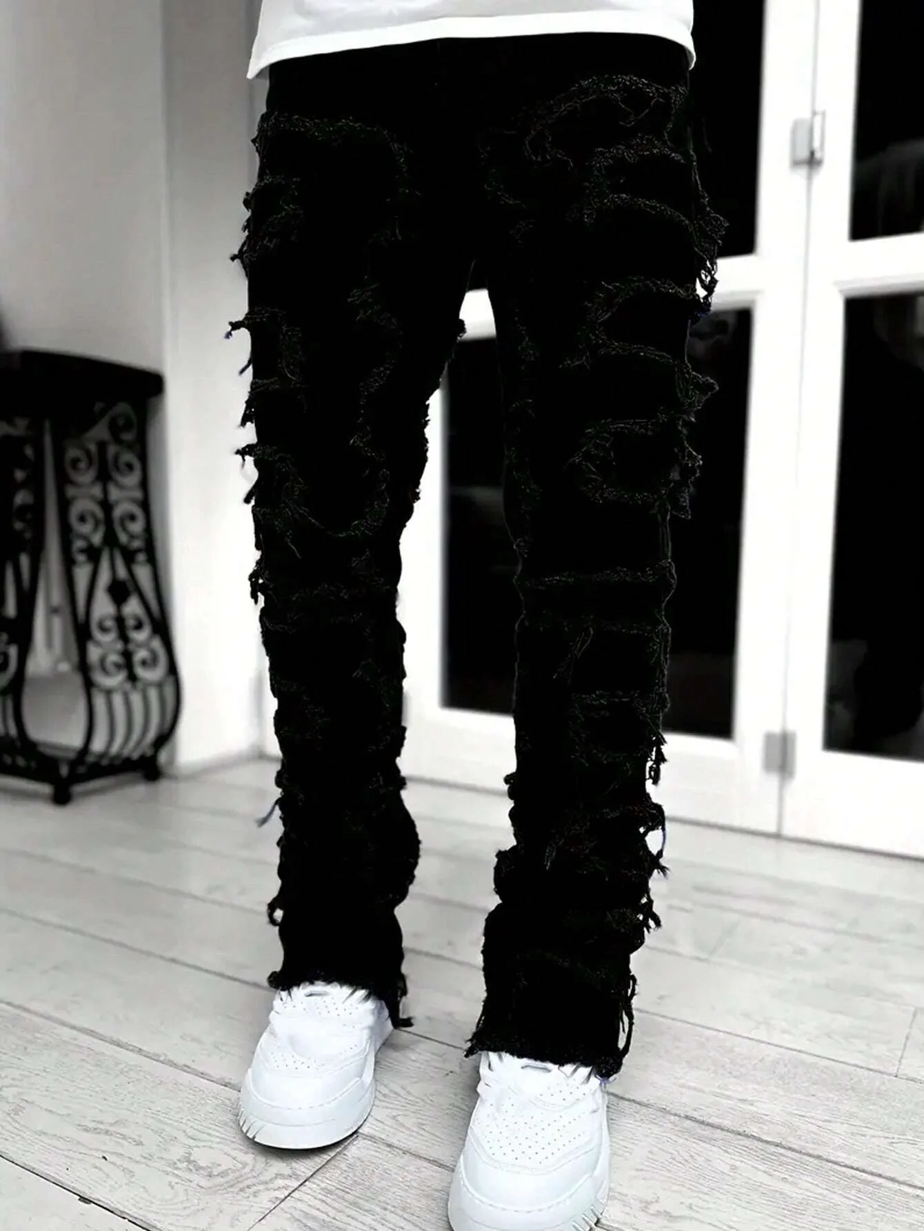 Ripped Frayed Jeans - Image 3