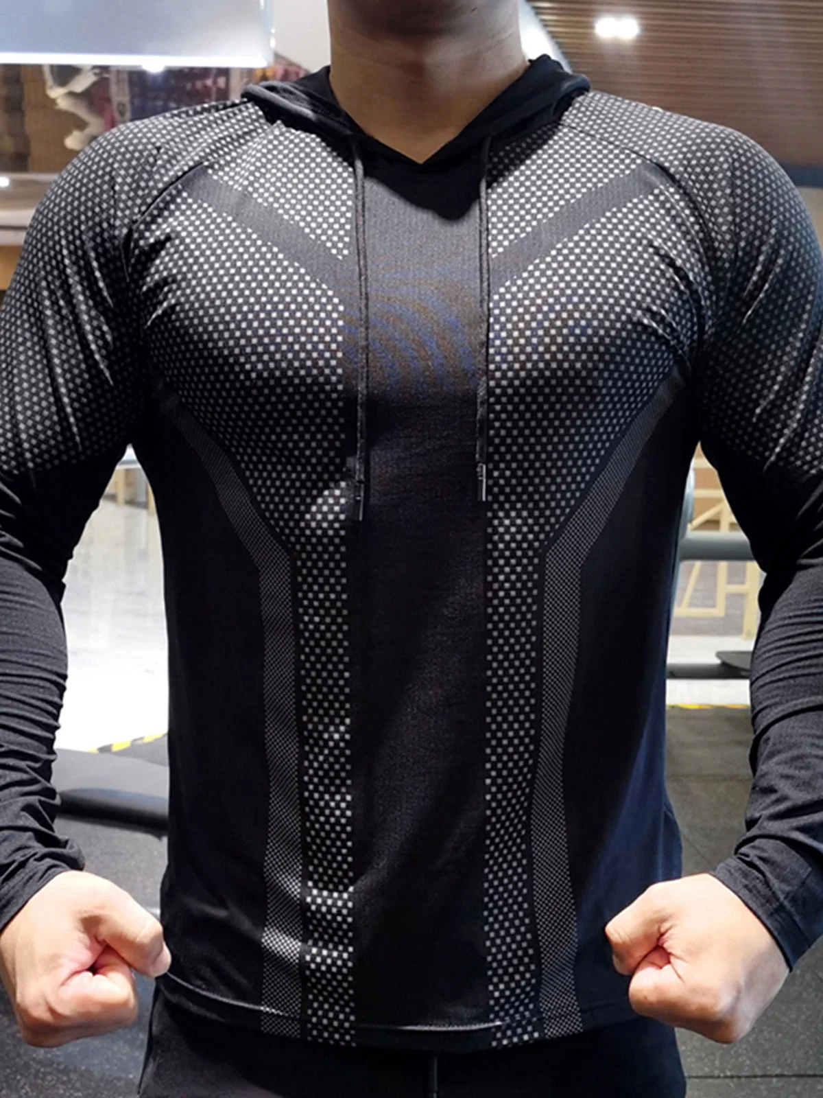 Core Hooded Performance Shirt 2.0 - Image 11