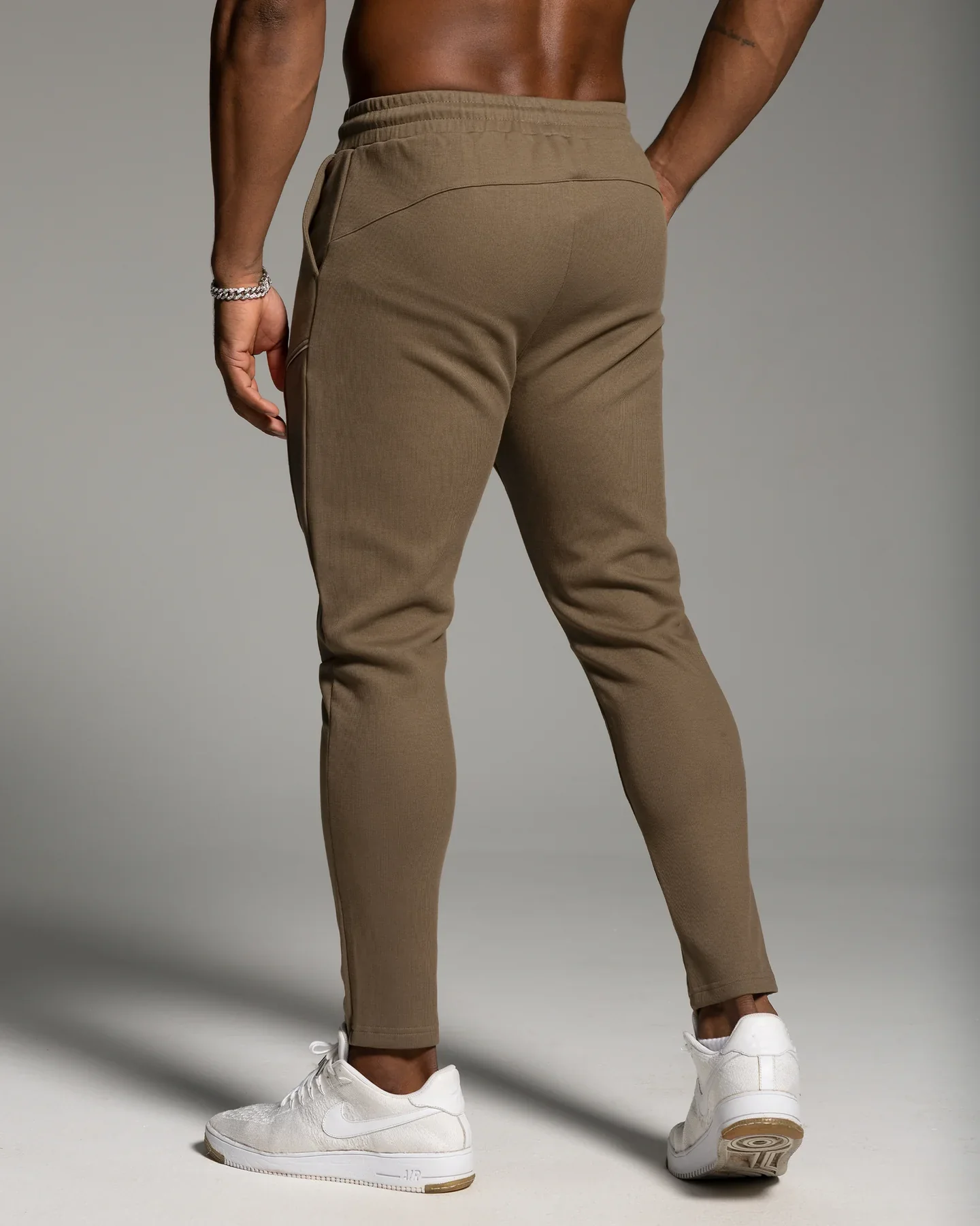 Weekend Recover Performance Sweatpants All Season Essential - Image 5